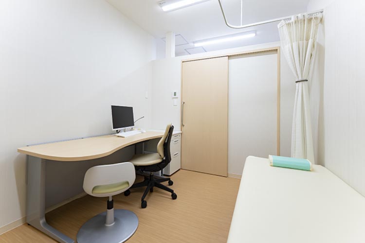 診察室2